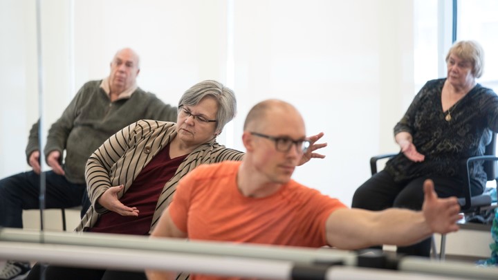 Juniper participants exercising in a Tai Ji Quan class.